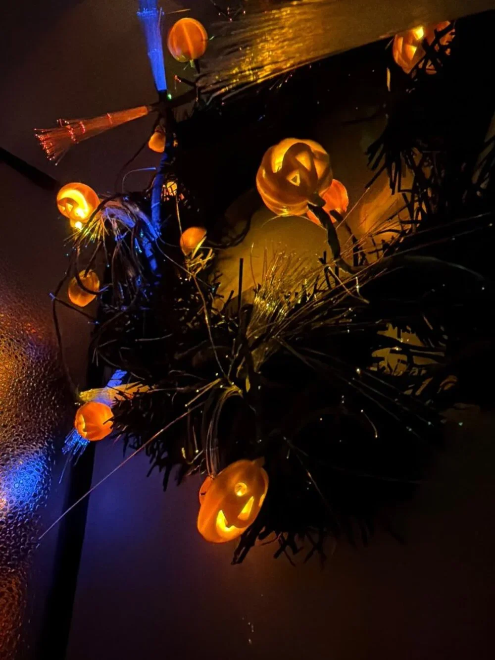 Halloween LED Fiber Optic Black Wreath With Orange Pumpkin Decorations 16 Inches
